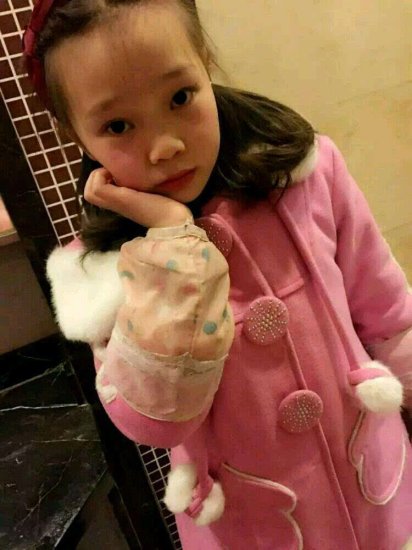 不服!韩国8岁女孩被称最美<em>女童</em> 中国家长晒娃比一比