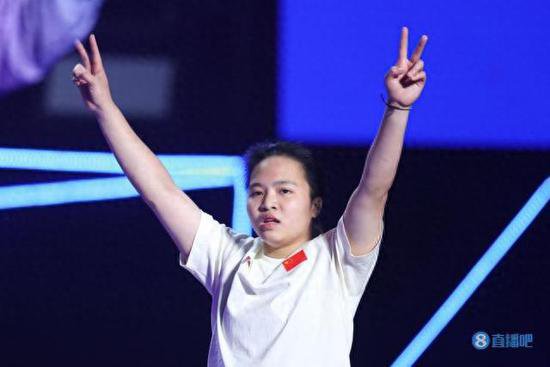 中国霹雳舞首个亚运冠军<em> 刘</em>清漪的大招就是动作做极致！