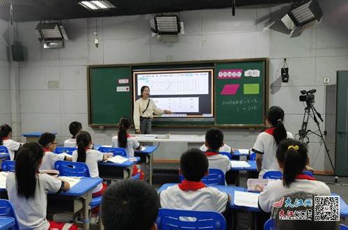 湖口县第二小学开展协作片区青年教师教学竞赛活动