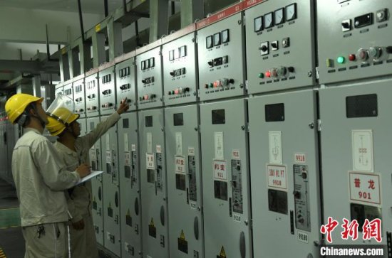 <em>重庆</em>今年已完成51个老旧<em>居民</em>小区供电设施改造 确保市民清凉度夏