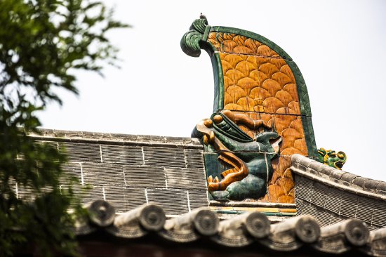 文博日历丨<em>中国古建筑</em>屋顶上的这个“小怪兽” 竟是古人的“避雷...